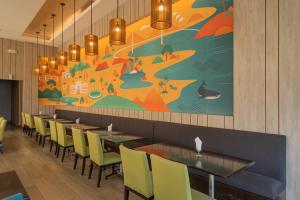 Restoran või mõni muu söögikoht majutusasutuses Bayfront Hotel Cebu North Reclamation