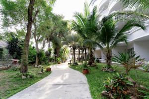 Κήπος έξω από το MATCHA SAMUI RESORT formerly Chaba Samui Resort