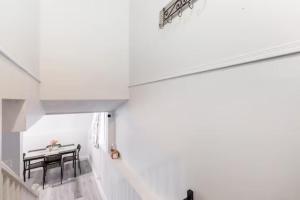 Gallery image of Cozy Furnished Room-4 Close to U of A in Edmonton - with Shared Spaces in Edmonton