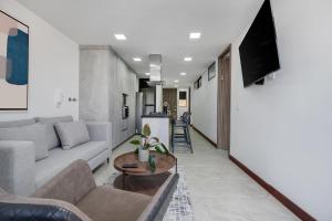 Μια τηλεόραση ή/και κέντρο ψυχαγωγίας στο Medellin-Cerca al Poblado-201