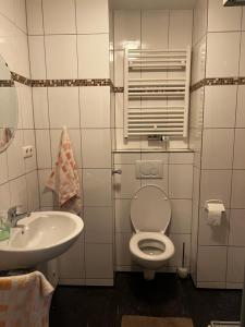 Φωτογραφία από το άλμπουμ του TAJ MAHAL ZIMMER 1 σε Zell an der Mosel +6 φωτογραφίες