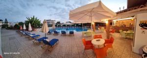 The swimming pool at or close to Alex Studios