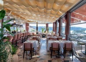 Restaurace v ubytování Crowne Plaza Istanbul - Ortakoy Bosphorus by IHG