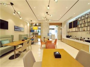 Restoran atau tempat makan lain di City Comfort Inn Chengdu Jinniu Wanda Liangjiaxiang Metro Station