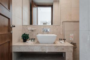 Fotografie z fotogalerie ubytování Luxury Pool View Flat L12 v destinaci Kouklia