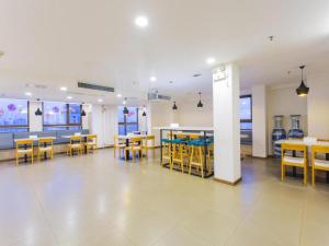 Restoran atau tempat lain untuk makan di Hanting Hotel Xi'an Xijing Hospital Tonghuamen Metro Station