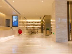 Lobby o reception area sa Ji Hotel Wuxi Shuofang Airport