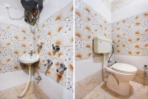 twee foto's van een badkamer met toilet en wastafel bij SPOT ON Deep Guest House in Amritsar