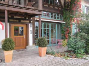 Eine Fassade oder ein Eingang zu Obst- Ferienhof Ragg