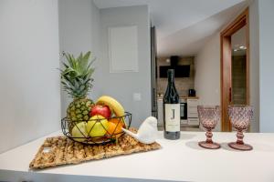 Nápoje v ubytování Mylos Modern Apartments,By Idealstay Experience