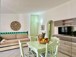 Χώρος καθιστικού στο Garden Retreat - Homey Experience