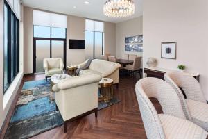 Legacy Hotel, Trademark Collection by Wyndham, Green Bay (updated