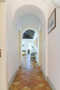 Фотография из галереи Starhost - Villa il Poggio Amalfi Coast with pool, garden and terrace в городе Виетри
