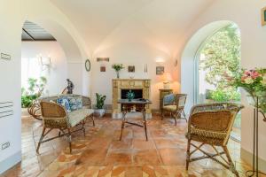 Гостиная зона в Starhost - Villa il Poggio Amalfi Coast with pool, garden and terrace