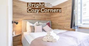 Rúm í herbergi á Krems Bahnhof Deluxe Rooms - near Danube River