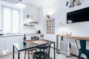 Köök või kööginurk majutusasutuses Restart Accommodations Aldobrandini e Sciarra