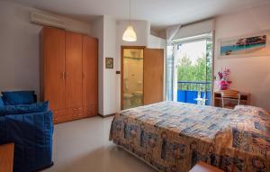 Postel nebo postele na pokoji v ubytování HOTEL AZZURRA