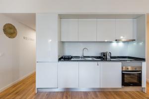 Nhà bếp/bếp nhỏ tại GuestReady - Bay Watch +15 ảnh