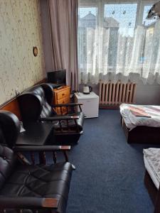 Część wypoczynkowa w obiekcie Karet Obiekt Hotelowy