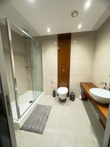 Phòng tắm tại Marylebone Two Bed