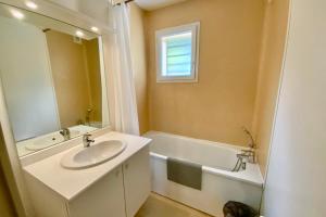 Koupelna v ubytování Les Naïades J58 - 2 bedrooms for 5 people !