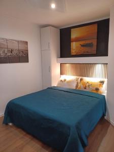 Postel nebo postele na pokoji v ubytování Holiday House Gloria Srima