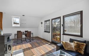 Χώρος καθιστικού στο Beautiful Apartment In Frankenau