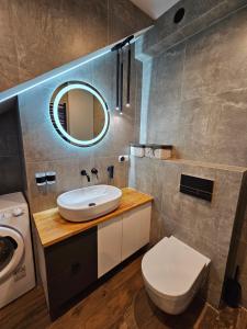 Ένα μπάνιο στο Apartament GRUNWALDZKA 105 z tarasem 5o m do plaży +34 φωτογραφίες