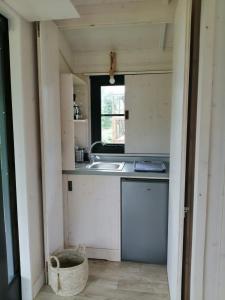 Kuchyň nebo kuchyňský kout v ubytování Camping et Hotel Château du Haget + 26 fotografií