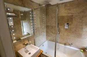 Gallery image of The Cheviot Hotel in Bellingham