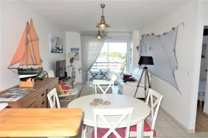 Fotografia z galérie ubytovania Superbe appartement avec WIFI, petite vue mer à TREGASTEL - Réf 26 v destinácii Trégastel