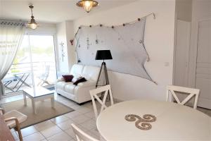 Fotografia z galérie ubytovania Superbe appartement avec WIFI, petite vue mer à TREGASTEL - Réf 26 v destinácii Trégastel