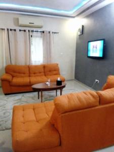 Зона вітальні в EKA ELITE HOTEL