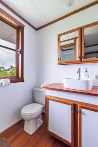 Bilik mandi di Refugio San Antonio - 1500 acre Private Preserve