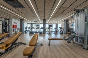 Fitness centrum a/nebo fitness zařízení v ubytování Estival Torrequebrada