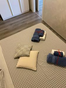 A bed or beds in a room at B&B Panorama Iseo
