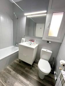 Kúpeľňa v ubytovaní SeaHomes Vacations, LA CASA BLUE Mediterranean Lifestyle