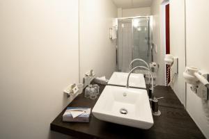 Ένα μπάνιο στο Hotel Rio Muralto