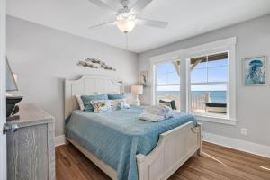 Postel nebo postele na pokoji v ubytování Karefree + 64 fotografií