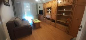 Kuchyňa alebo kuchynka v ubytovaní Pedestrian Street Apartment