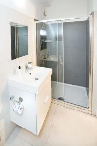 Kylpyhuone majoituspaikassa Taormina Beach House