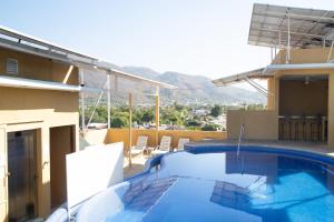 Nespecifikovaný výhled na hory nebo výhled na hory při pohledu z hotelu