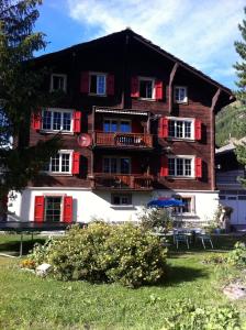 Gallery image of Haus Chalet Arnika in Saas-Grund