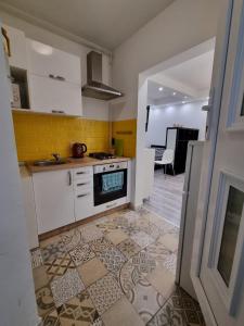 Cozy Family Apartment in Budapest 1132 Budapest, 19 Kresz Géza utca kép - 2