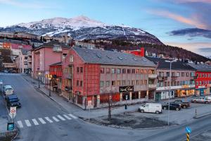 Üldine mäevaade või majutusasutusest Narvik Hotel Wivel pildistatud vaade