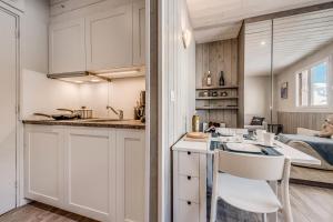 Una cocina o zona de cocina en Résidence Shamrock - Studio pour 2 Personnes 751