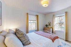 Voodi või voodid majutusasutuse Evergreen Hideaway toas
