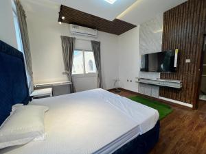 Φωτογραφία από το άλμπουμ του STAY IN A LUXURIOUS VILLA AT AJMAN UAE BY MAUON TOURISM σε Al Ḩamīdīyah