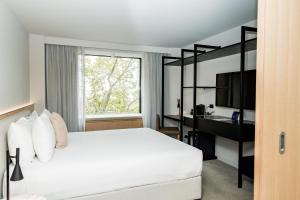 Postel nebo postele na pokoji v ubytování Quay Perth + 37 fotografií