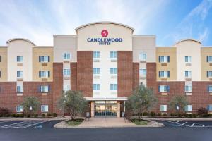 eine Darstellung der Vorderseite eines Grandview Hotels in der Unterkunft Candlewood Suites Louisville North by IHG in Clarksville
